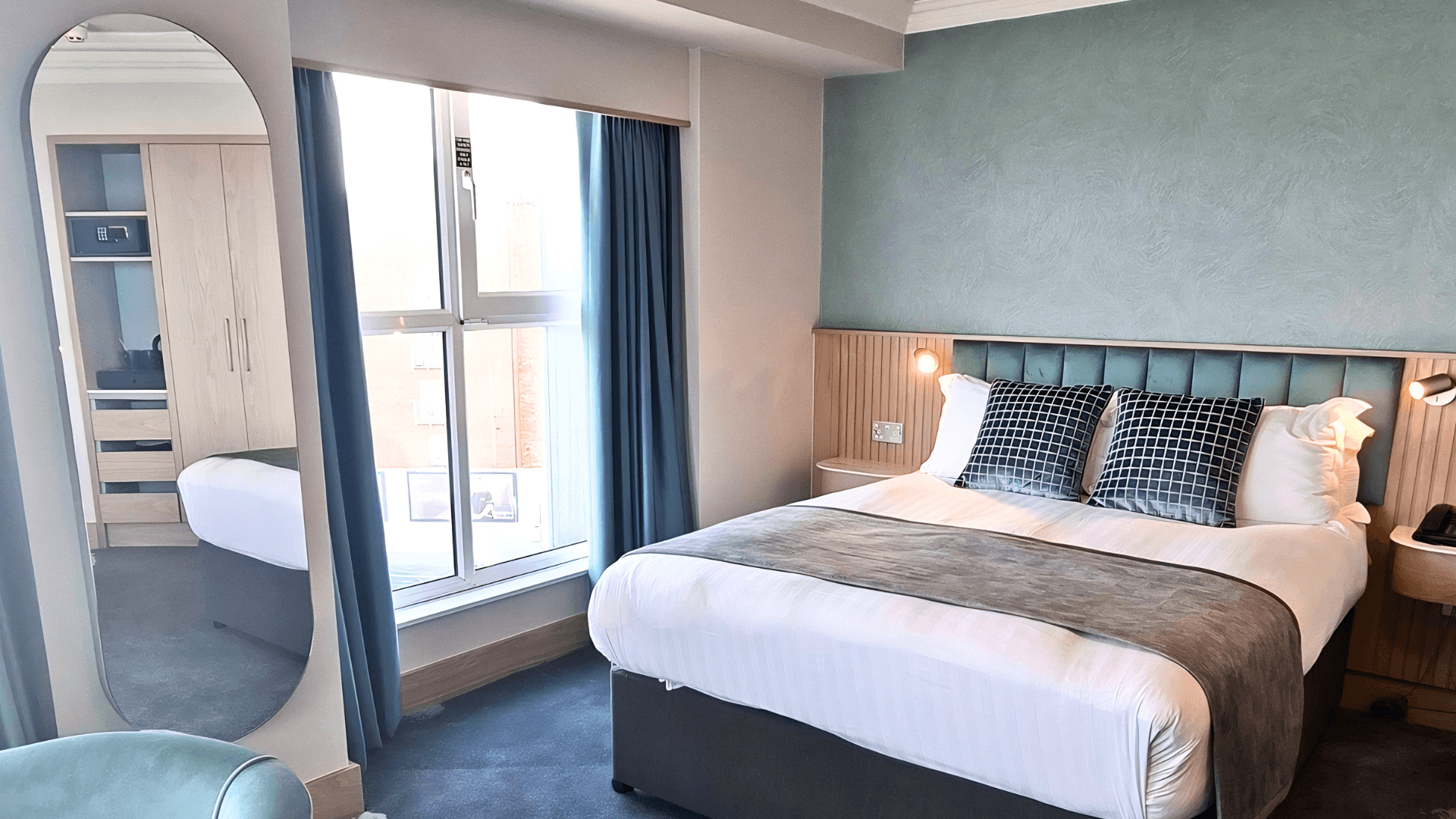 Refurb rooms   x  px www.talbotwexford.ie_v2